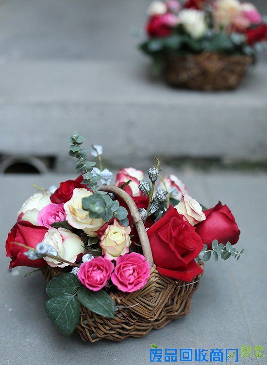 DIY红色的花篮，带着TA去拜年吧！