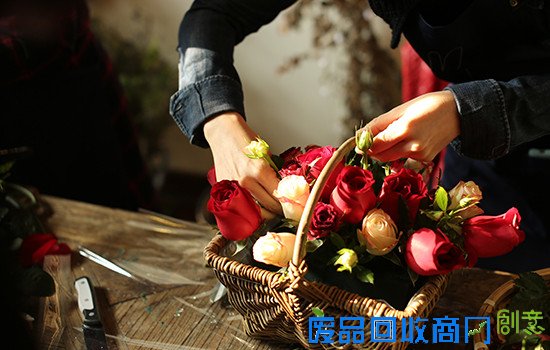 DIY红色的花篮，带着TA去拜年吧！