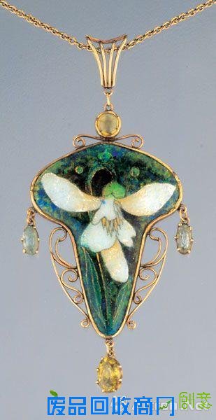 工艺美术运动时期的首饰设计践行者Ashbee