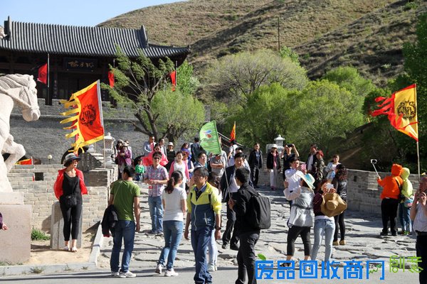 忻州三大免票景区人山人海秩序井然