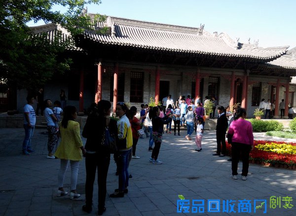 忻州三大免票景区人山人海秩序井然