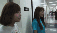 搞笑图片，怎么脱衣服不按顺序啊