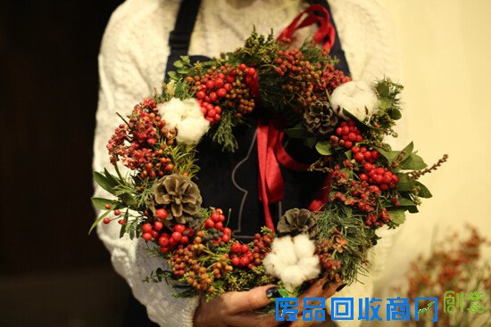 小院教你制作圣诞花环