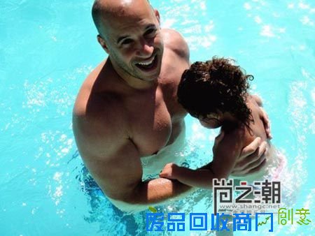 范迪塞尔老婆帕罗玛个人资料 女儿照片曝光尽显可爱