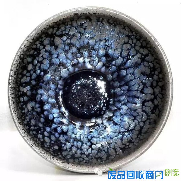 宋代皇室御用茶具——黑瓷建盏