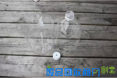 北京西城区人教你DIY会自动吸水的小盆栽！