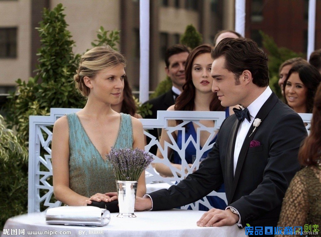 绯闻少女剧照 查克摄影图_绯闻少女_明星偶像