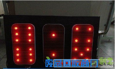 生活中DIY的乐趣:骨牌时钟制作