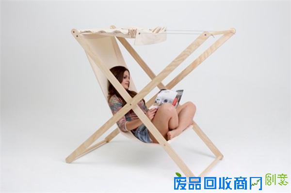  节省空间的户外躺椅