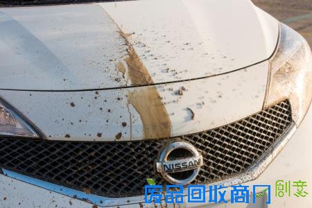  Nissan 测试自清洁车身漆