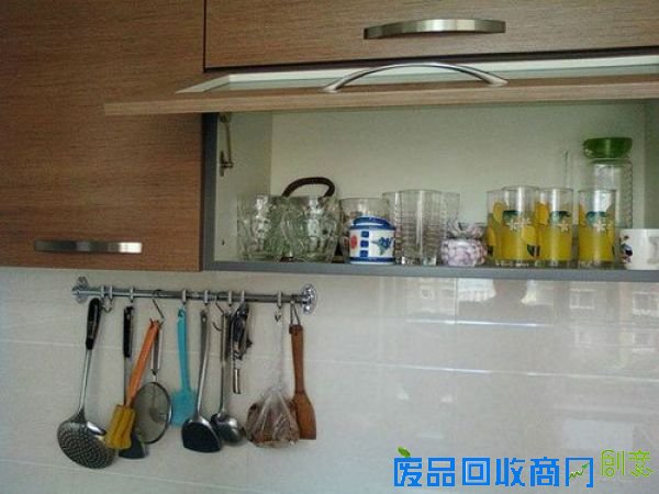 家居DIY：用钉子和绳子自制装饰毛巾挂