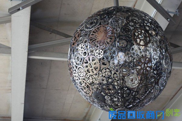 家居DIY:用钉子和绳子自制装饰毛巾挂