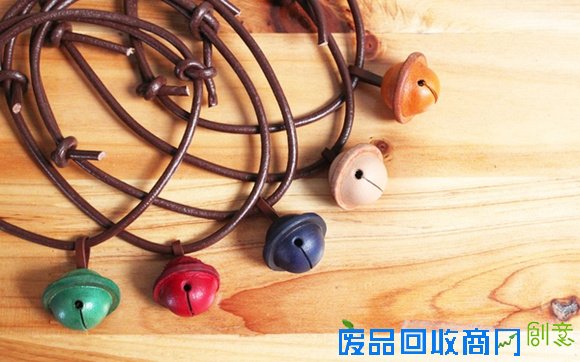 又到圣诞节,如果你厌倦了吃吃喝喝的圣诞“趴体”和熙熙攘攘的圣诞“市集”,其实有比吃火鸡喝小酒更有意义的事情哟。今年上海滩圣诞节DIY活动层出不穷,保证让你过一个与众不同的christmas。