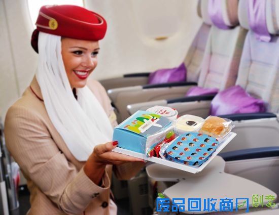 阿联酋航空特别设计的儿童餐盘