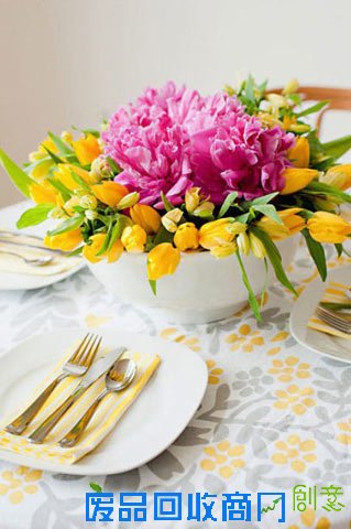 利用大碗手工diy插花家居装饰摆设（图片来源于唯美系）