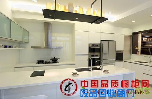 要远离暖气酸枝家具保养难度最大 红木家具保养就要这么做 要远离暖气酸枝家具保养难度最大 红木家具保养就要这么做