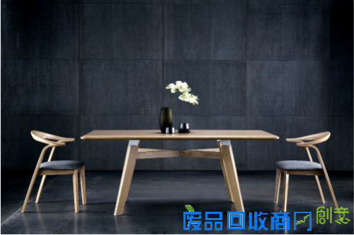 曲美家具更名“曲美家居”差之一字,异之千里