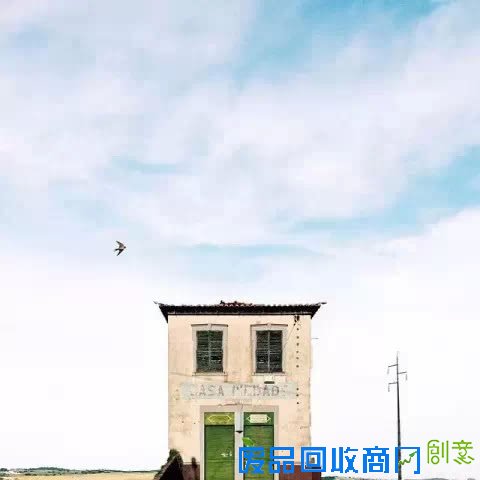 在蓝天之下的那些小房子