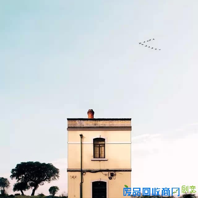 在蓝天之下的那些小房子