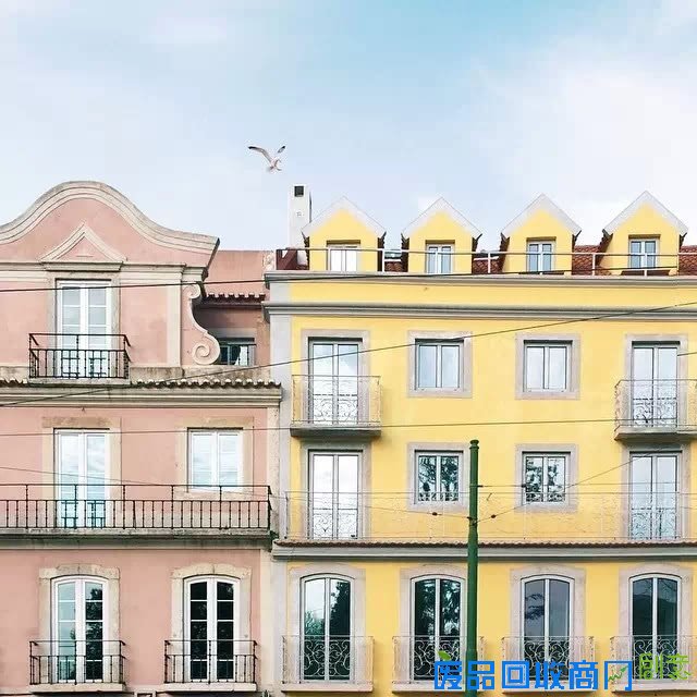 在蓝天之下的那些小房子