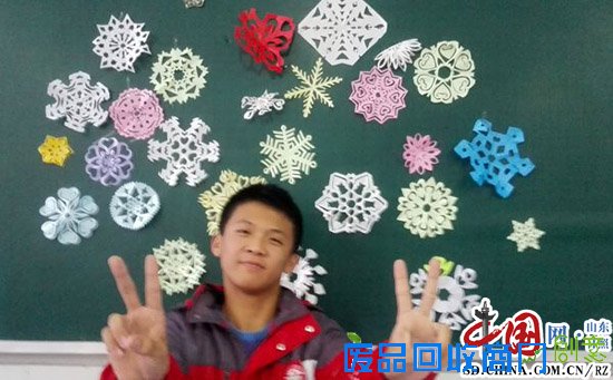 日照第三实验中学剪纸艺术进课堂取得初步成效