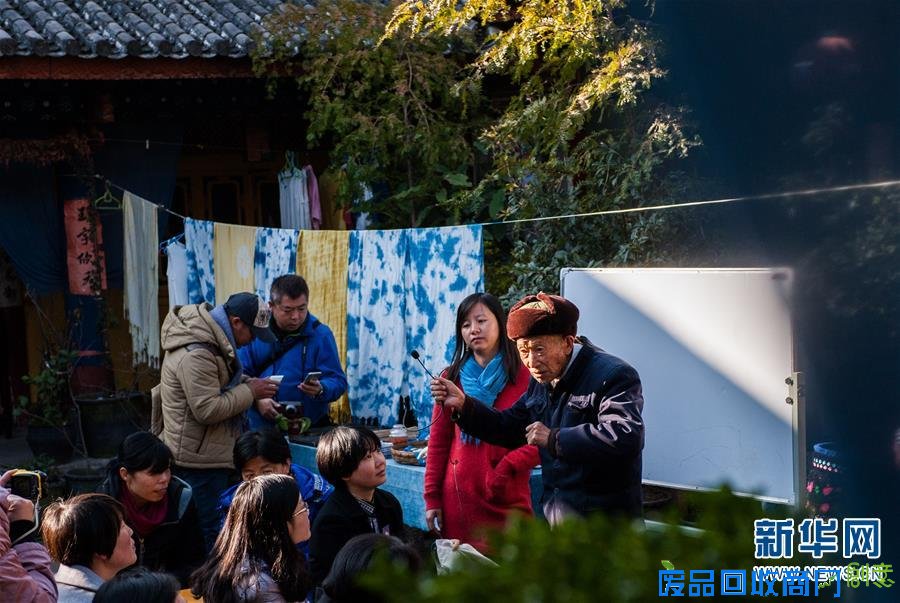 “守”艺人——她让蓝天住进白云