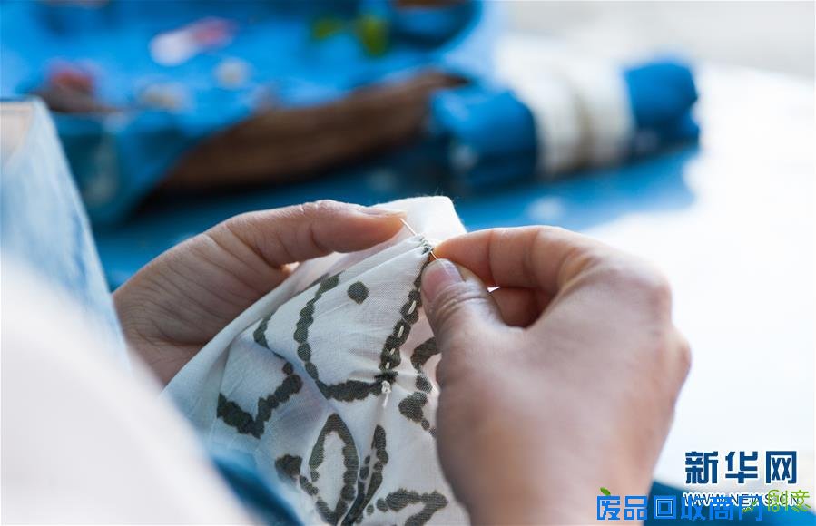 “守”艺人——她让蓝天住进白云