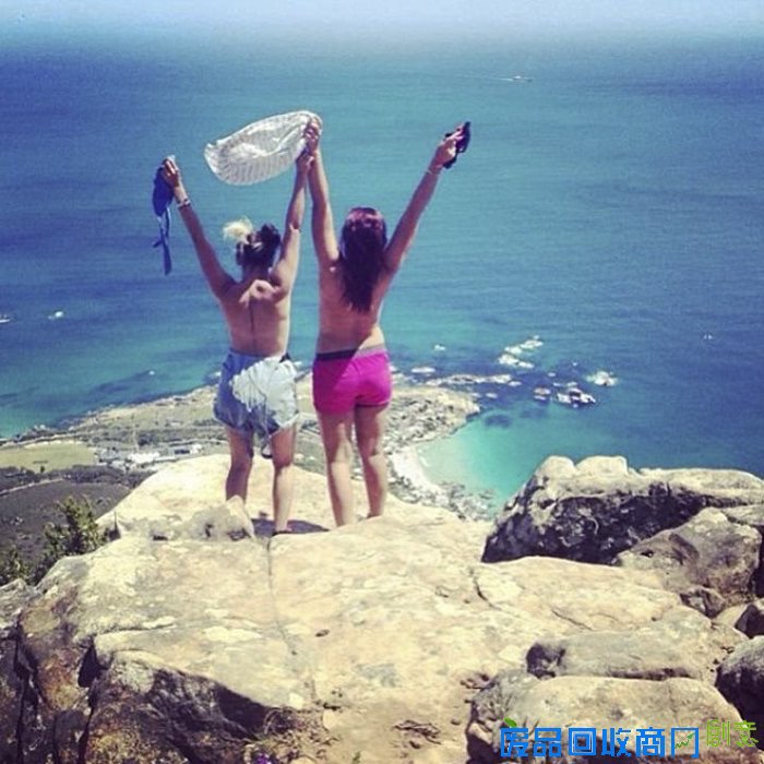 解开胸罩让我们一起嗨！