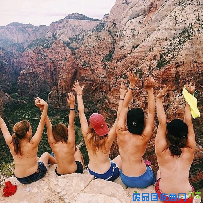 解开胸罩让我们一起嗨！