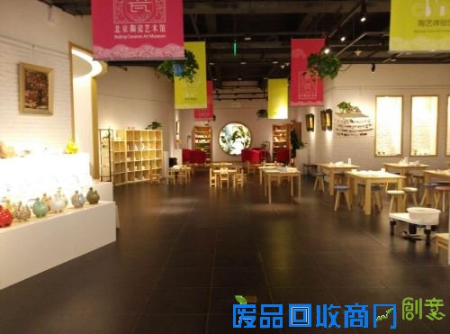 拉坯泥塑绘画 在这里轻松实现