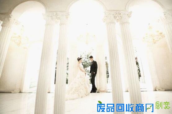 在上海米兰婚纱摄影演绎了最流行的韩式婚纱照，美的不要不要的