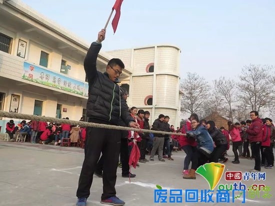 图为拔河比赛现场。江苏师大研支团供图