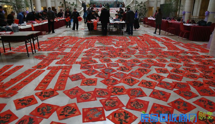 天津滨海：外来务工建设者乐享中国年