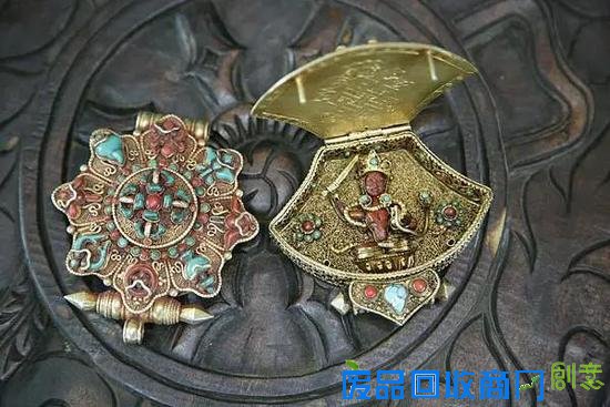 藏饰:一个能让人充满遐想空间的古朴符号