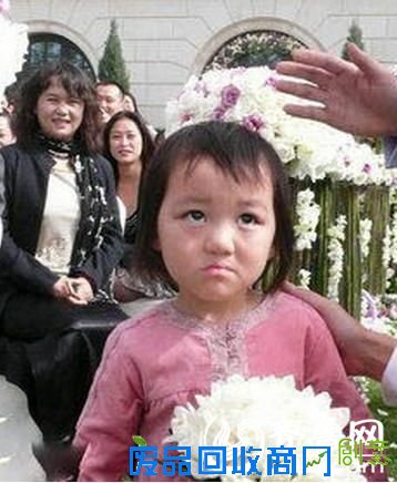 王菲和李亚鹏的女儿李嫣