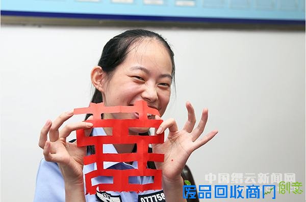 建设“美丽公安”：把剪纸艺术“请”进警营