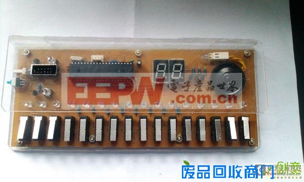 发烧友创意DIY：自制可调电源和16键电子琴步骤详解