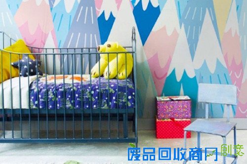 儿童房创意壁纸——彩色的山