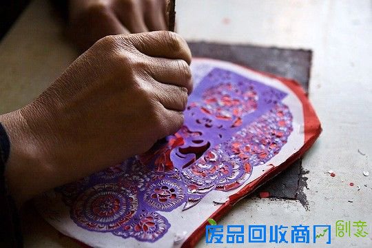 河北蔚县剪纸：市场化与时代潮流下的非遗