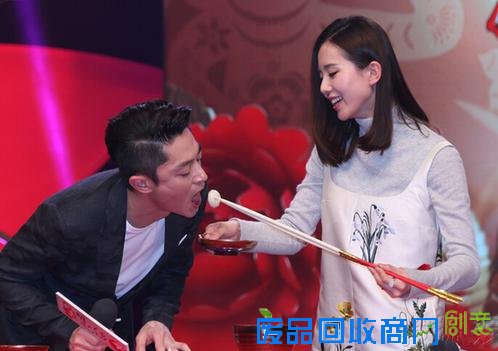 霍建华自曝被催婚 “女医明妃传”抱刘诗诗不惧吴奇隆吃醋