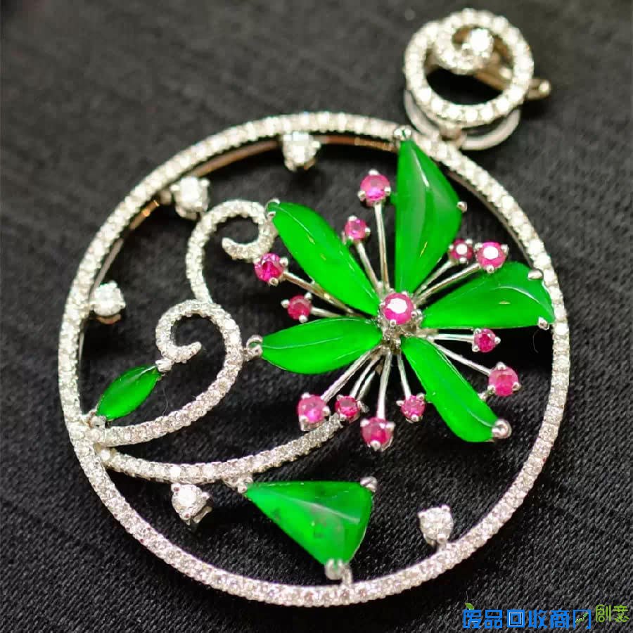 翡翠，这样镶嵌才美！