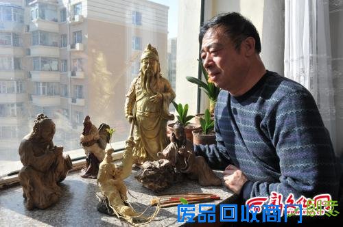 长春有个“泥人郑”自悟捏泥人受追捧