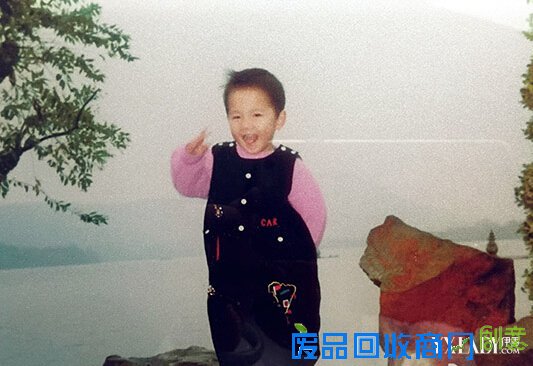 杨洋图片小时候照片曝光 《左耳》经典语录大盘点