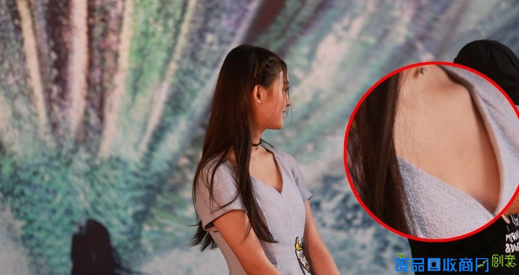 周星驰赞林允纯朴 曝邓超和林允吃掉600只鸡对星女郎很满意