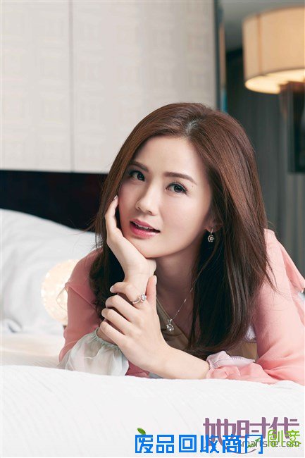 英皇珠宝「Heartbeat Journey心动旅程」全新演绎