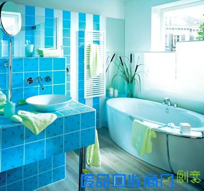 夏季卫生间易生细菌 马桶淋浴房要及时清洁