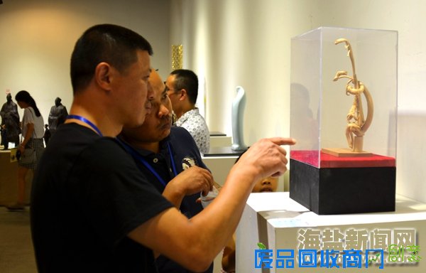 我县竹刻艺人作品入展嘉兴工艺美术精品展