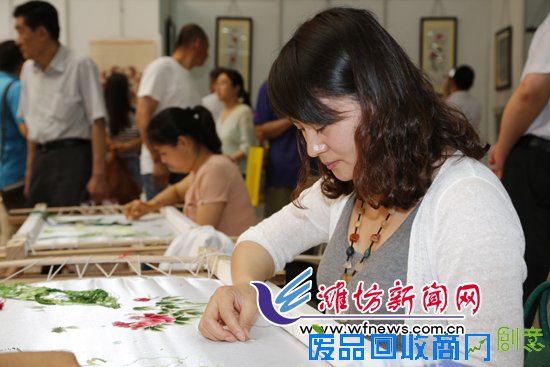 潍坊市举办首届潍坊刺绣技艺大赛及刺绣传习作品展