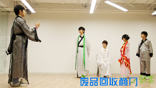 H2K导师刘忻疼娃心切 H2K展现鲜为人知演绎天赋