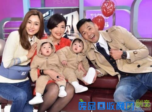 范玮琪夫妇带儿子上节目 飞翔兄弟变呆萌熊宝宝